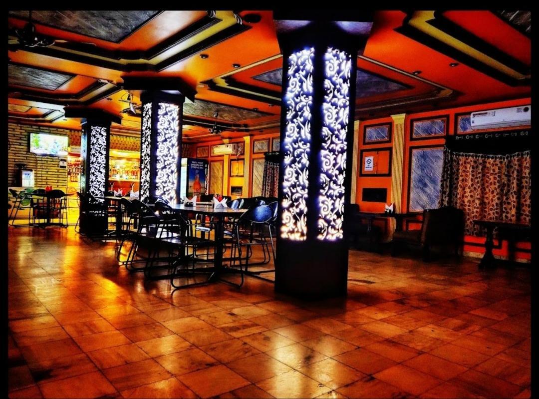 Hotel Samrat Baharampur Εξωτερικό φωτογραφία