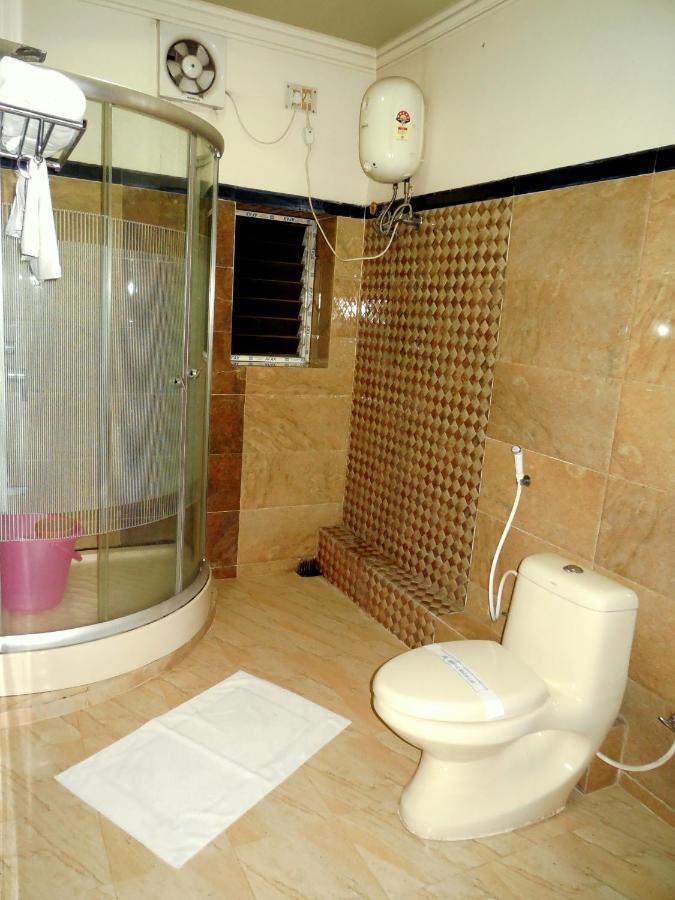 Hotel Samrat Baharampur Εξωτερικό φωτογραφία