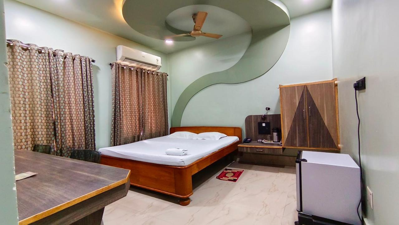 Hotel Samrat Baharampur Εξωτερικό φωτογραφία