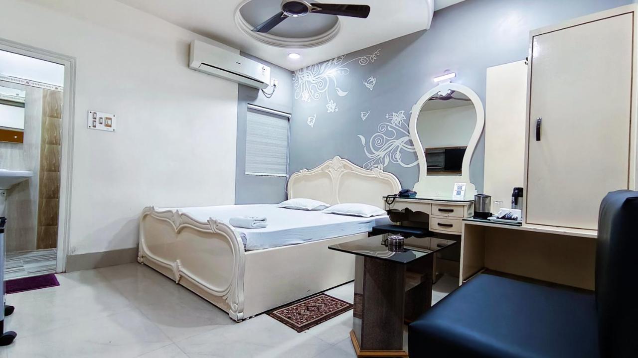 Hotel Samrat Baharampur Εξωτερικό φωτογραφία