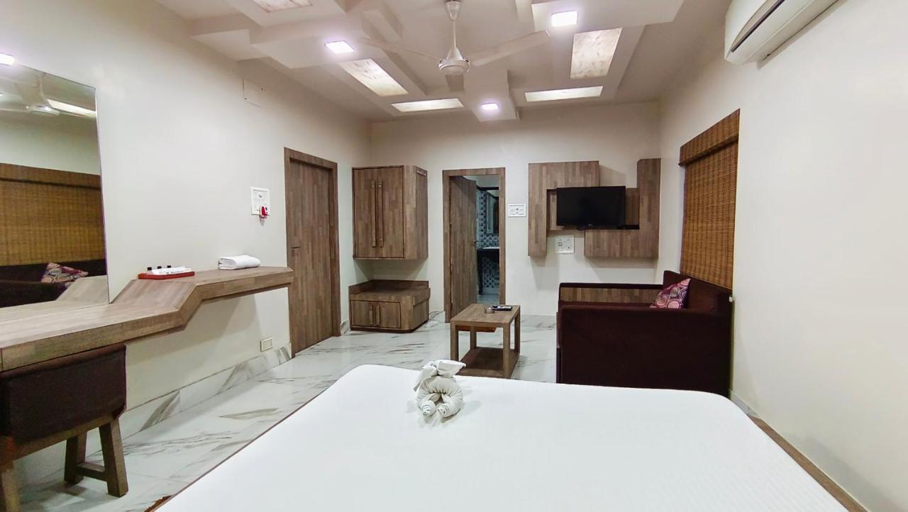 Hotel Samrat Baharampur Εξωτερικό φωτογραφία