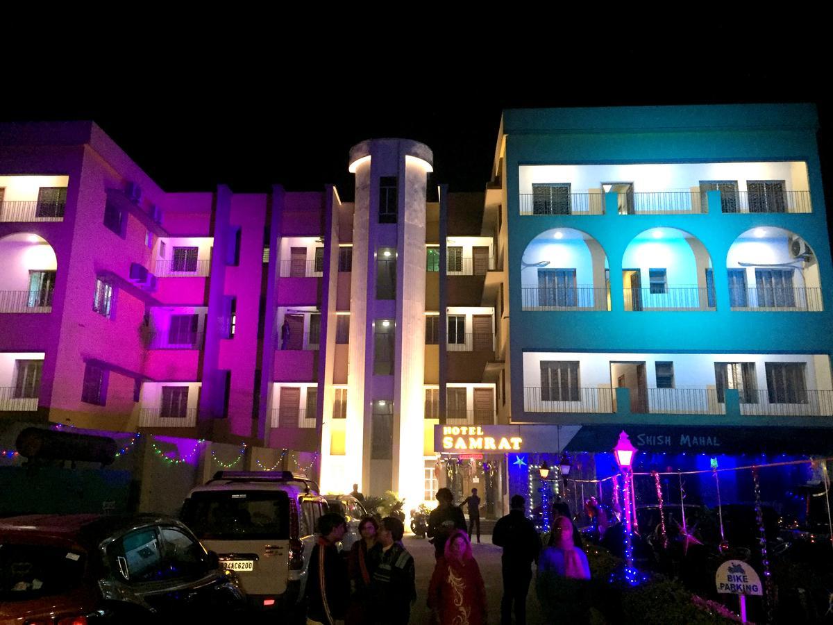 Hotel Samrat Baharampur Εξωτερικό φωτογραφία